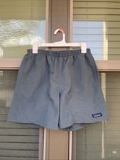 Patagonia Men s Baggies Shorts 5 MEDIUM Black Plume Grey Liner 57022