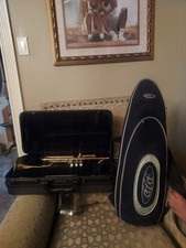 Yamaha Advantage Trumpet W/ Yamaha Cases - Gold YTR-200AD Good Condition