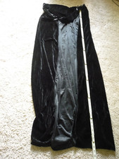 HALLOWEEN COSTUME LONG BLACK HOODED CAPE--OSFA