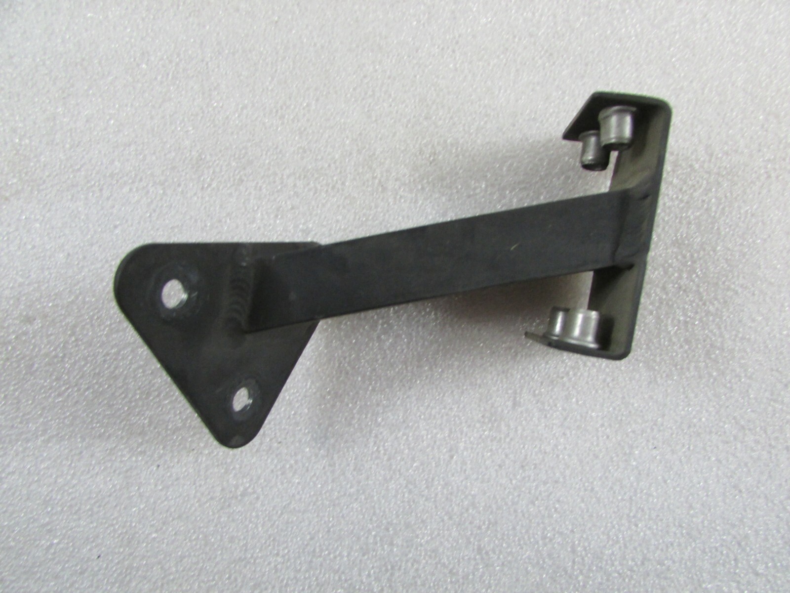 Lamborghini Gallardo, Upper Oil Cooler Bracket, Used, P/N 400317830A