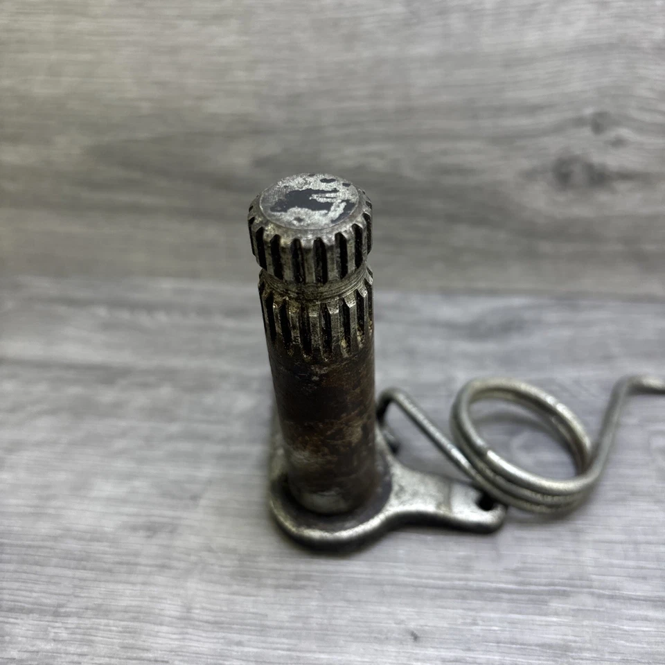 Suzuki 1980 1981 GS850GL GS 850 OEM Rear Brake Spindle Pedal Pivot Shaft Spring - Image 4 of 4