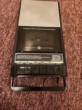 Vintage GE General Electric 3-5015B Cassette Tape Player/Recorder w AC adapter