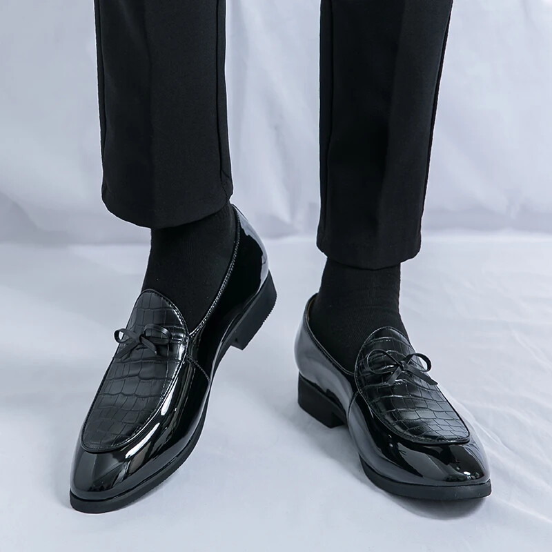 SAOLA Mocassini leggeri eleganti uomo scarpe classiche quotidiane ufficio business pelle