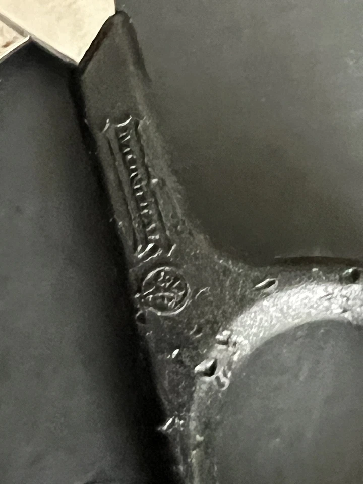 Mundial Red Dot 4-1/4" Lightweight School / Pocket Scissors 668. - Image 4 of 4