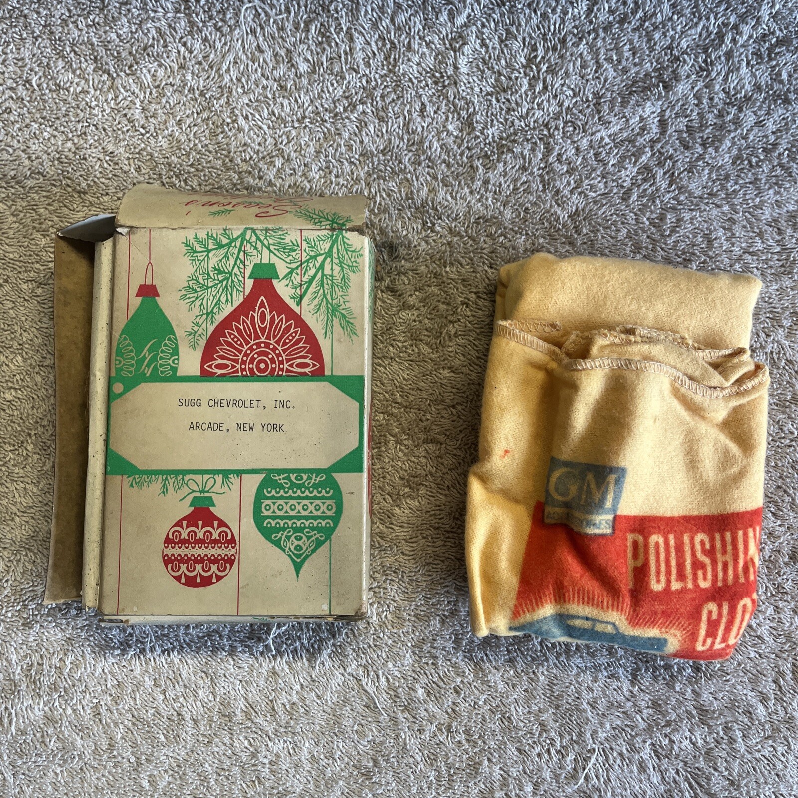 Vintage GM General Motors Polishing Dust Cloth Gift Box Sugg Chevrolet