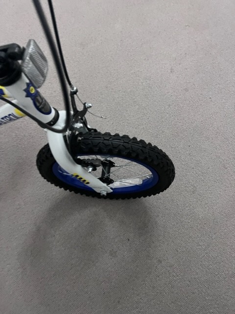 halfords police patrol bike