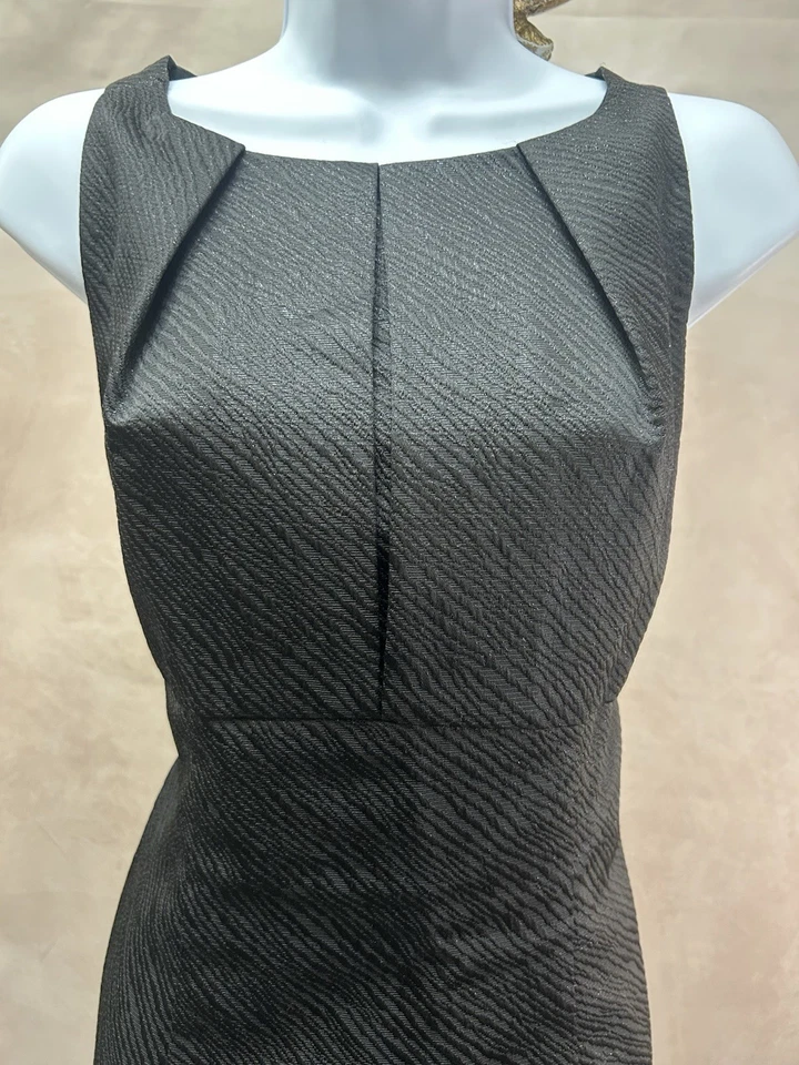 Платье-футляр Taylor текстурированное черное с блестящими деталями размер 10 - Изображение 4 из 4