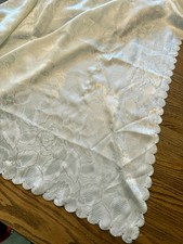 Cream Ivory Colored Floral TABLECLOTH 60x102 Damask Weave Scalloped Edging READ