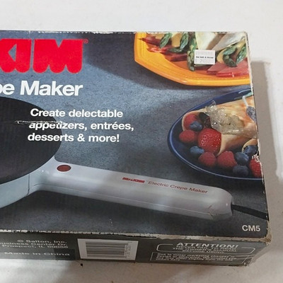 Maxim CM5 Electric Crepe Maker 800W White Non-Stick Indicator Light + Booklet