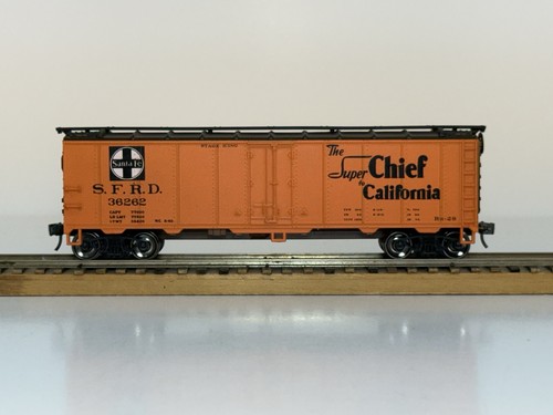 HO, Athearn, ferrocarril de Santa Fe, vagón frigorífico naranja 40’ # SFRD-36262 | Zustand: Used