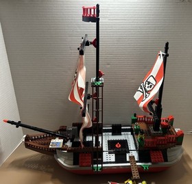 LEGO 7075: Captain Redbeard's Pirate Ship INCOMPLETE