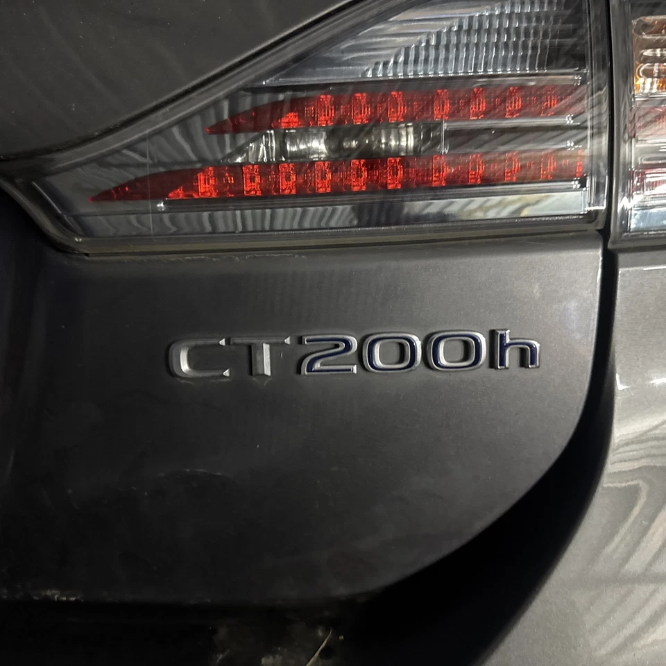 Sistema de silenciador de escape Lexus CT200H 2011-13 suspensión aislante OEM + PRIUS EXCELENTE ✅ Foto 2 de 4