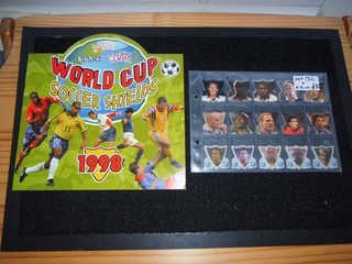ONE SET GOLDEN WONDER WORLD CUP SOCCER SHIELDS 1998 PLUS EMPTY ALBUM