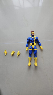 OFF DISPLAY) Hasbro Marvel Legends VHS 90's X-Men Animated Serie
