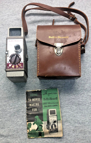 Bell & Howell Two Fifty Two 252 Vintage Original 1950s 8MM Movie Camera - 第 1/12 張圖片