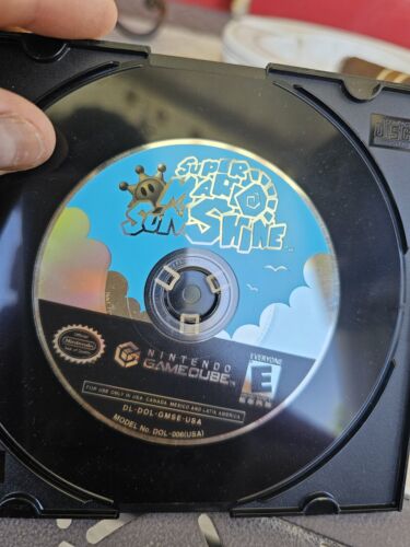 Super Mario Sunshine (Nintendo GameCube, 2002) TESTED & WORKING - DISC ONLY - Picture 1 of 2