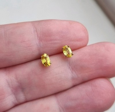 Ohrstecker 9 kt Gelbgold gelber Saphir 375 klein 3 x 5 mm