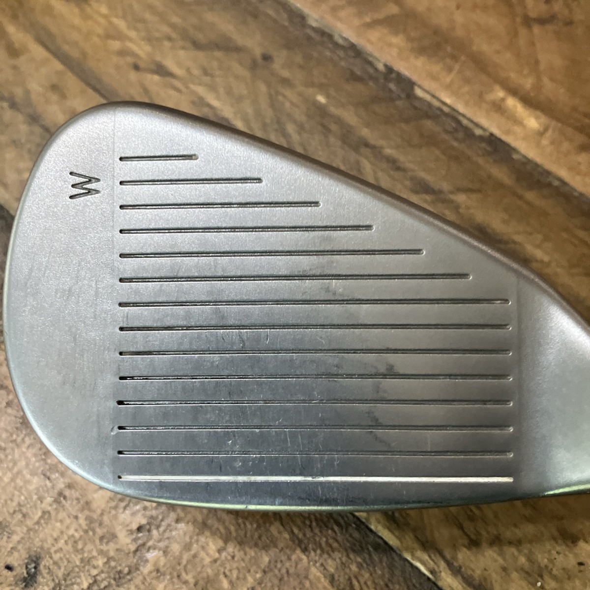 Fer Pitching Wedge Ping G25 Point Noir - Droitier Graphite Régulier 35,5 Pouces - Très Bon état Reconditionné