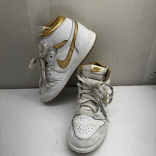 Nike Air Jordan 1 Retro White Metallic Gold Light Brown FD2597-107 Size 2.5Y