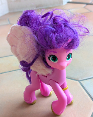 My Little Pony New Generation Movie Singing Star Princess Pipp Petals 6'' 15cm