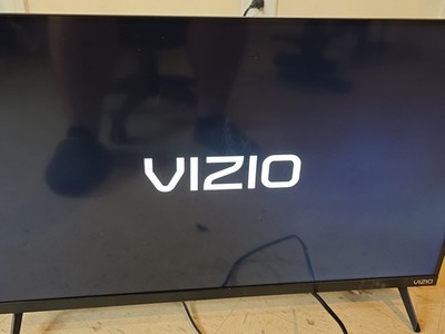 VIZIO 32'' 720p V Series Full Array LED Smart HD TV VHD32M-0810