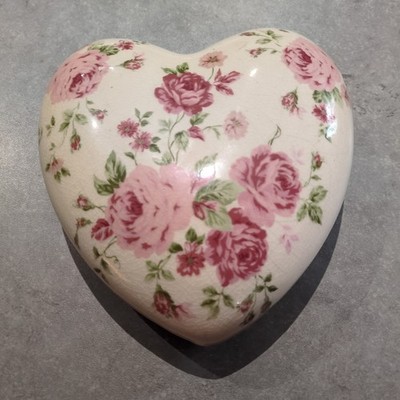Crackle Rose Keramik Herz Wohndeko Landhaus Kern creme rosa