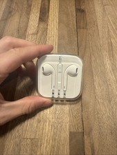Apple EarPods In Ear Canal Headset - White MNHF2AM/A