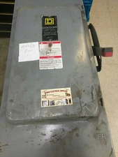 SQUARE D H364  E2  200A FUSIBLE  SAFETY SWITCH DISCONNECT 3P 600VA/D(BM4B1