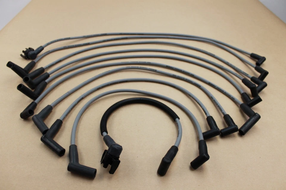 Silicone Spark Plug Wire Set for 1984-1987 Ford Thunderbird/Mercury Cougar 5.0L - Image 3 of 4