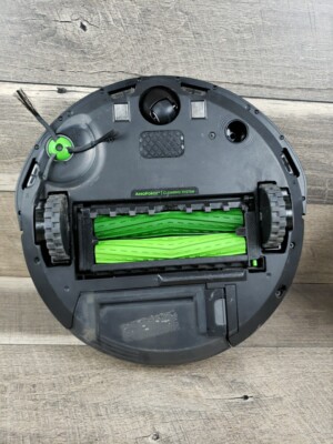 iRobot Roomba i3 Wi-Fi Connected Robot Vacuum With Charger | eBay