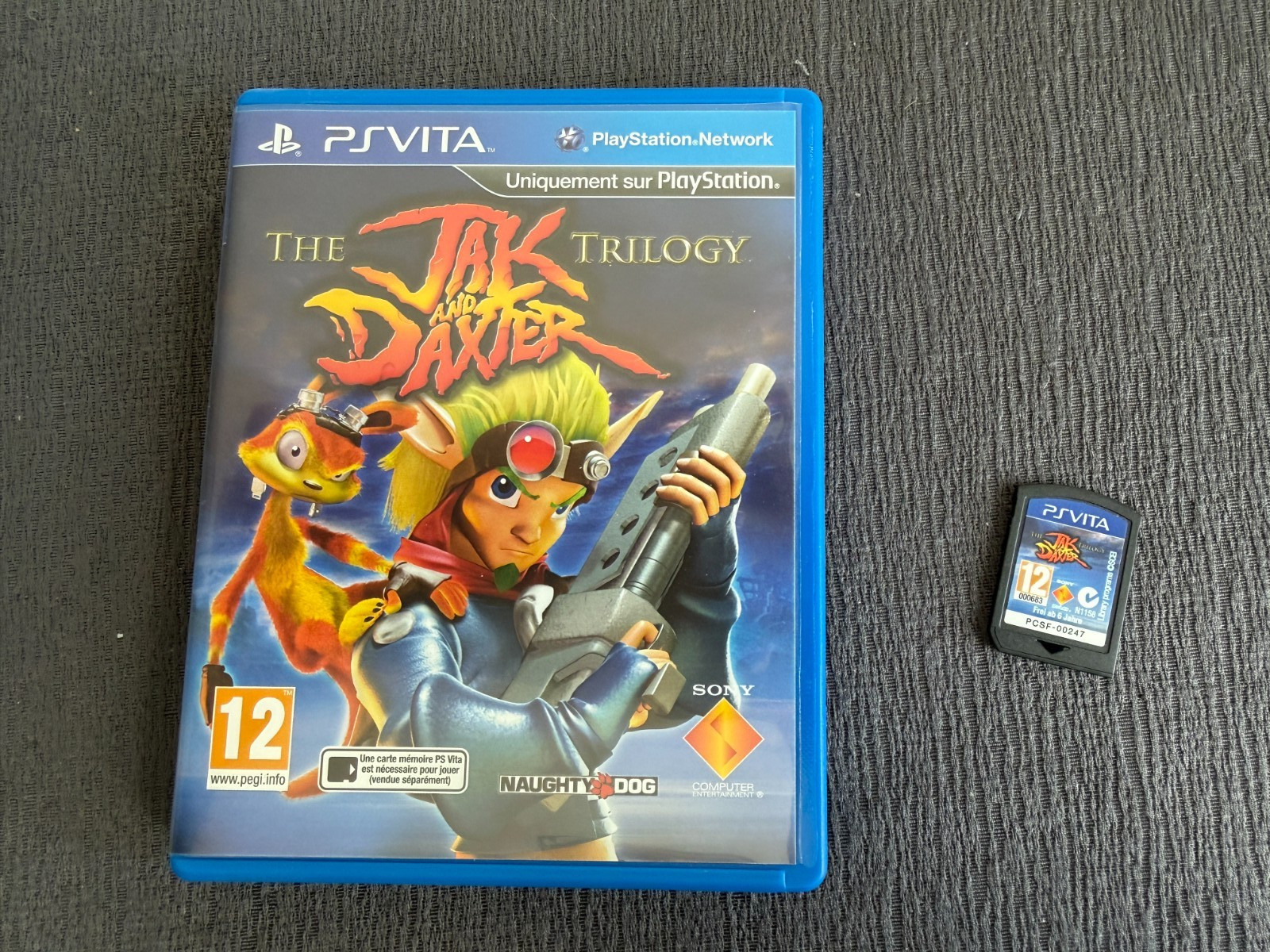 PS Vita The Jak & Daxter Trilogy jaquette FULL VF en bon état!
