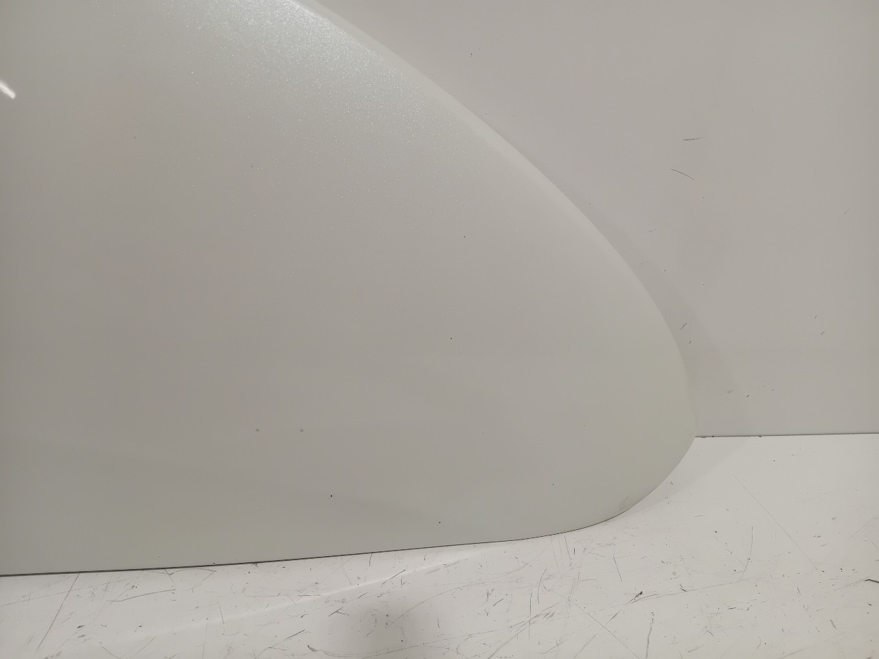 Foto 5 van Nissan Leaf Spoiler 2010-2017 12051701 EM61
