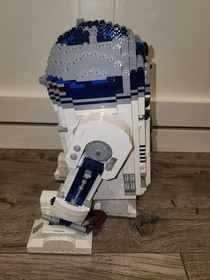 LEGO Star Wars: R2-D2 (10225) Used, No Wear with instructions. No box. 
