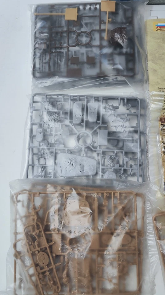 Zvezda 6192 Segunda Guerra Mundial BlitZkrieg 1940 Juego de Guerra Histórico Nuevo Caja Abierta Incompleto LEER Foto 2 de 4