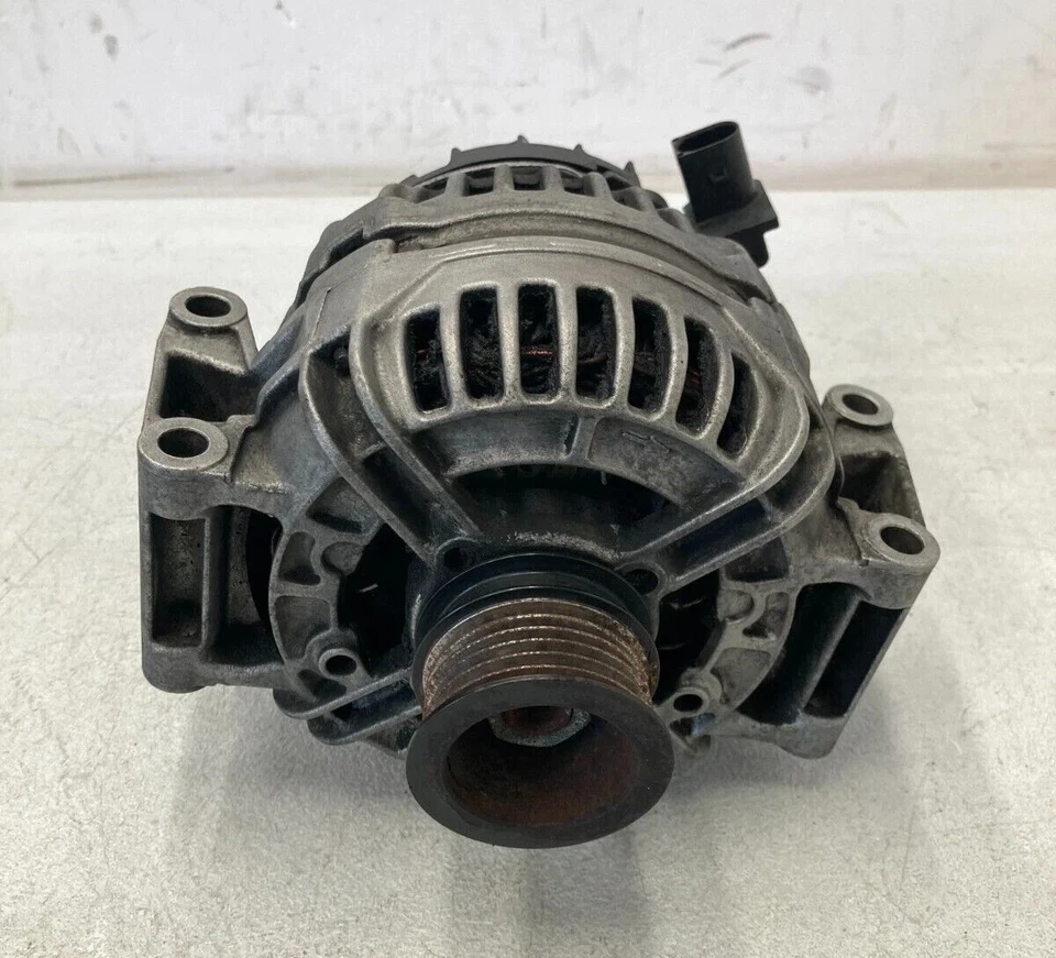 06-11 Mercedes-Benz SLK350 Engine Alternator Generator Assembly Bosch OEM - Image 3 of 4