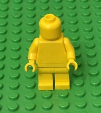 Lego Plain Yellow Monochrome Mini Figure / Classic Yellow