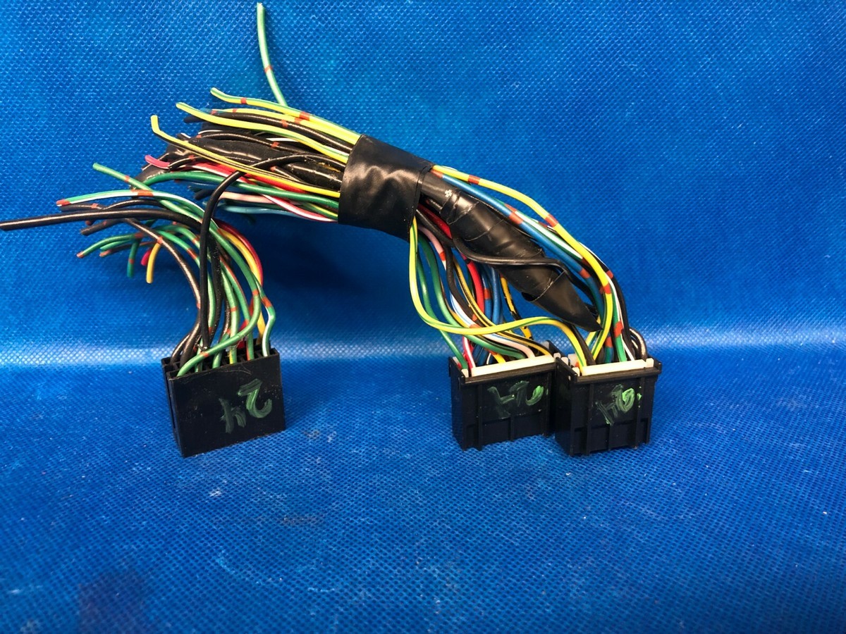 ＊しず＊　0718 WIRING PLUG HARNESS 84 NISSAN 300ZX N/T ECM ECU COMPUTER PCM