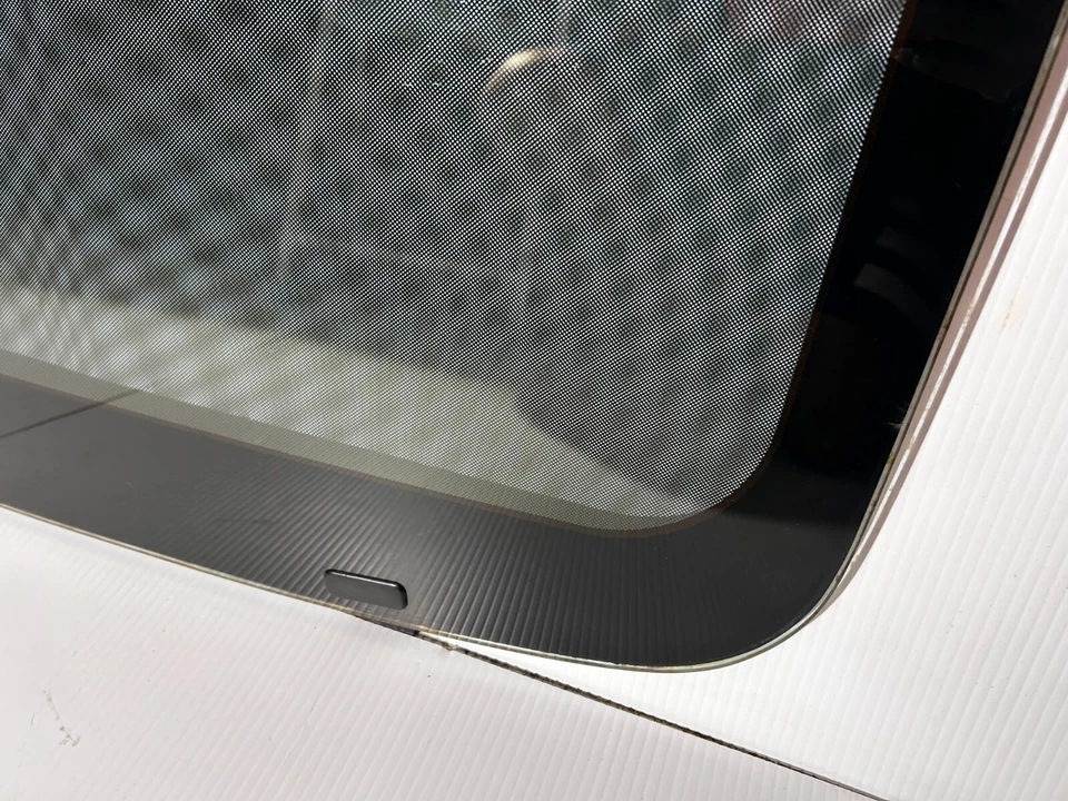 83-89 MITSUBISHI STARION CHRYSLER CONQUEST OEM TECHO CORREDIZO VIDRIO Foto 3 de 4