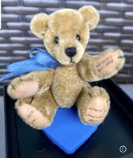 World of Miniature Bears 204 By Theresa Yang 2" Lt Gold Bear NEW BOXED COA