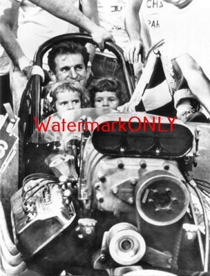 Don ''Big Daddy'' Garlits, His Girls & His 1960's Top Fuel Dragster PHOTO! #(46)
