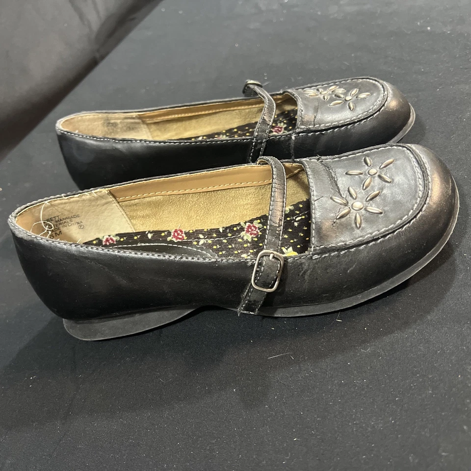 Zapatos Mary Jane años 90 negros MUDD florales con cuentas con correa en el empeine 6M Foto 2 de 4