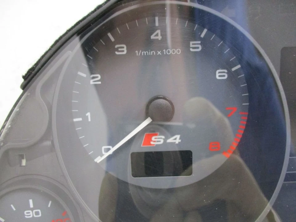 Tachometer Kombiinstrument MPH/KMH Passt für AUDI A4 CABRIOLET (8H7,B6,8HE) - Bild 4 von 4