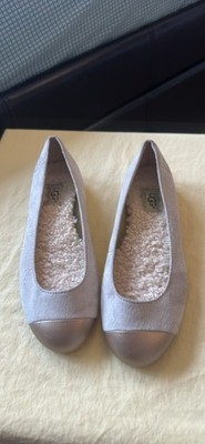 Ugg Flat Size 5