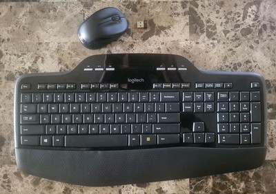 Logitech K710 Wireless Quiet Keyboard & Compact Mouse M325 Combo Unifying Dongle