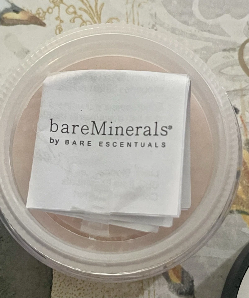 bareMinerals Mineral Veil Finishing Powder 0.3oz Translucent Setting Makeup New - Image 3 of 4