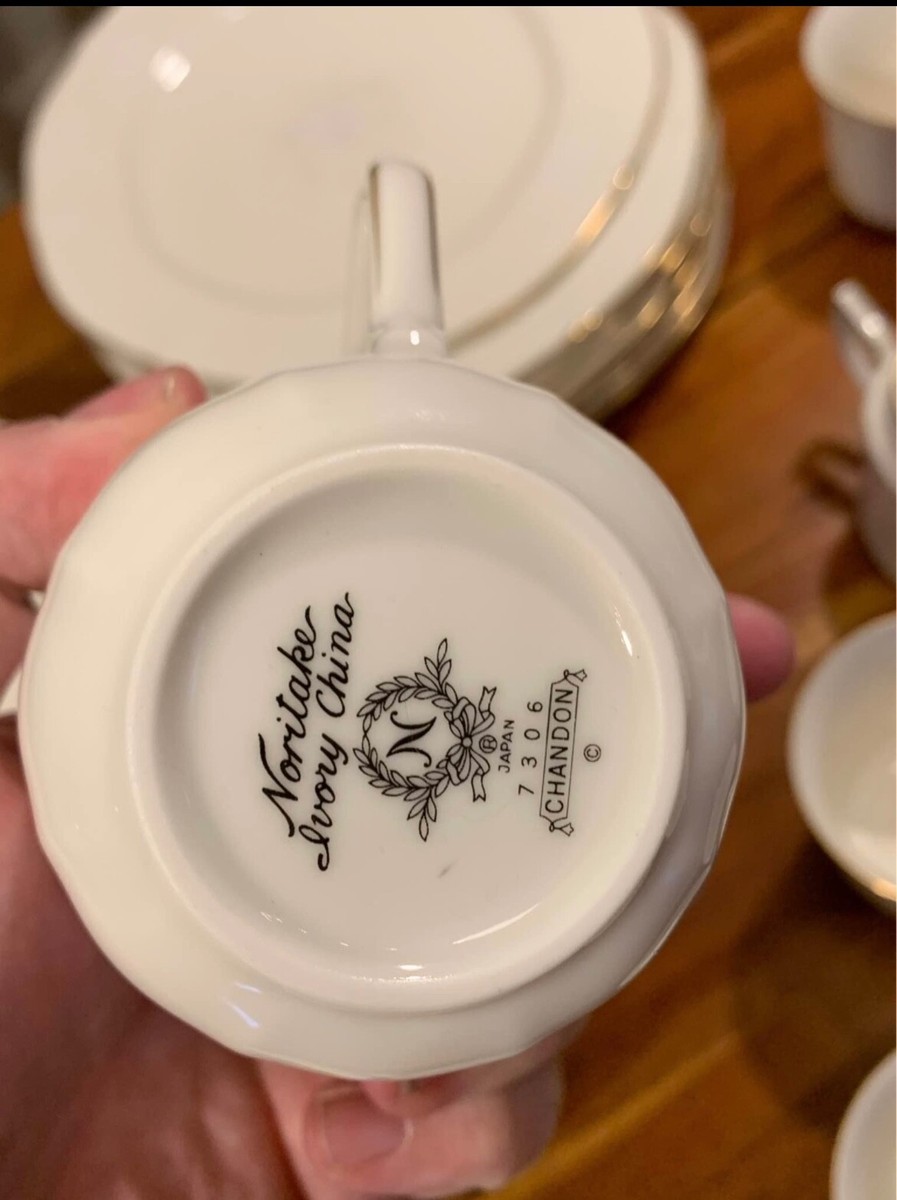 Noritake Ivory China Set CHANDON White/Ivory -Gold Rim- 23 piece