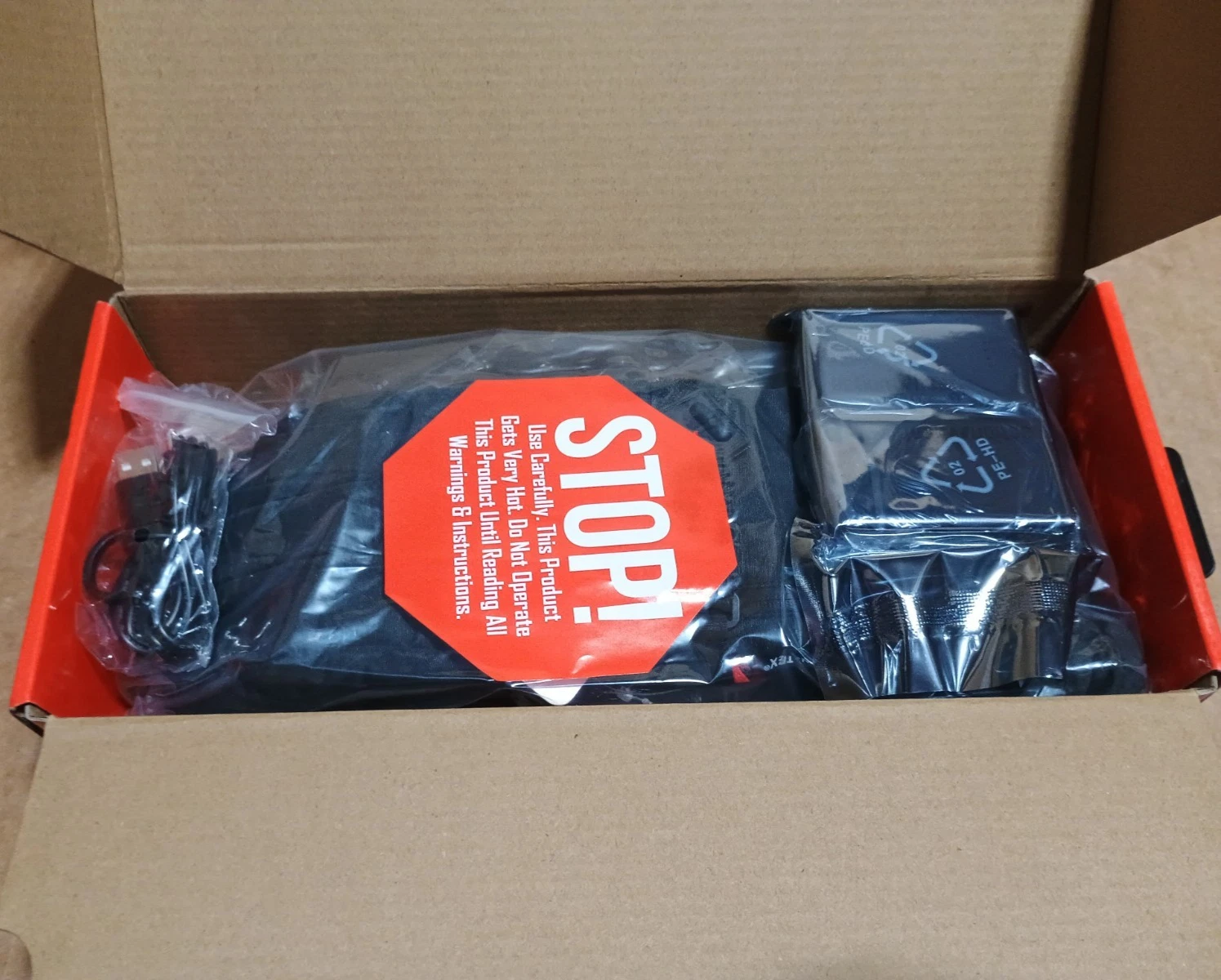 ACTIONHEAT Women's Black 5V Heated Glove Liners Size Small - FAST SHIPPING!