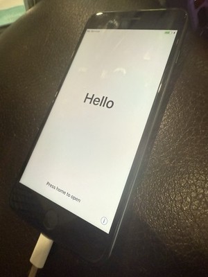 iPhone 7 Plus 128GB Unlocked - Small Screen Scratch, Works Fine