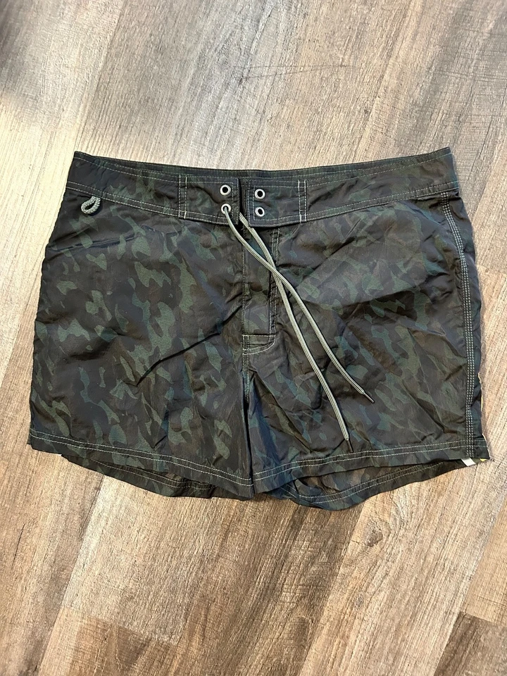 Sundek Usado en Excelente Condición Marrón Camuflaje 3 Entrepierna Rayas Bañador Board Shorts 33 - Imagen 3 de 4