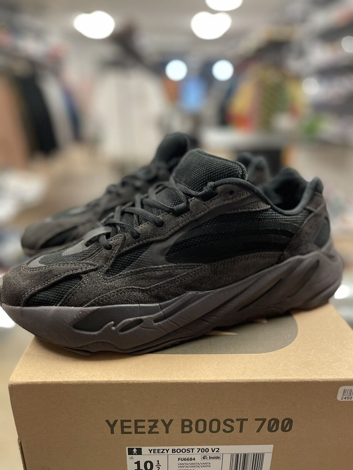 kiezen Voor u Hardheid Adidas Yeezy Boost 700 V2 Vanta - Size 10.5 “FU6684” Fast Shipping | eBay